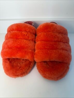 UGG Plush Fuzzy Slide Slippers in Coral - Size 8